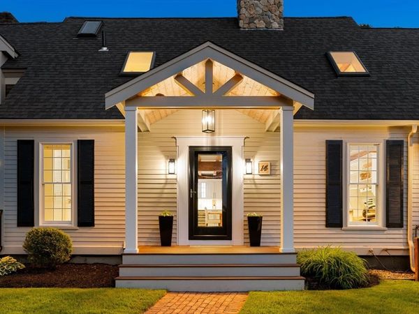 14 2nd St, Harwich, MA 02645