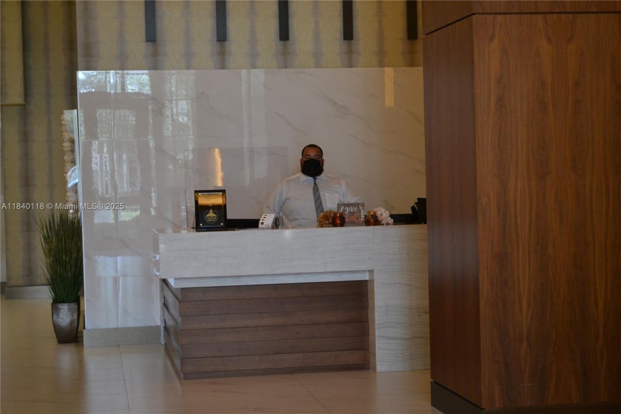 2960 NE 207th St, Unit 1204, Aventura, FL 33180 Photo