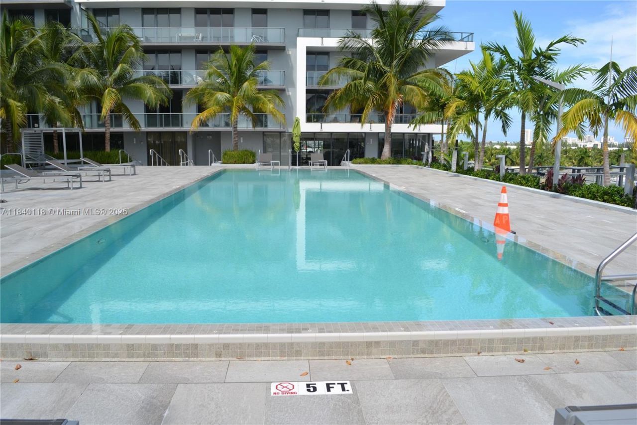 2960 NE 207th St, Unit 1204, Aventura, FL 33180 Photo