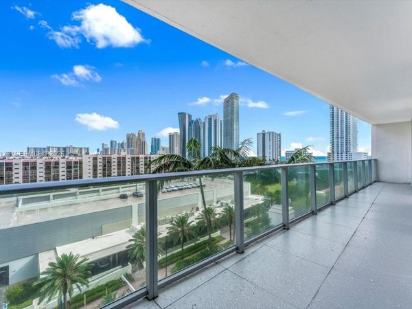 300 Sunny Isles Blvd, Unit 4-803, Sunny Isles Beach, FL 33160