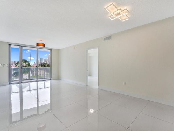 300 Sunny Isles Blvd, Unit 4-803, Sunny Isles Beach, FL 33160