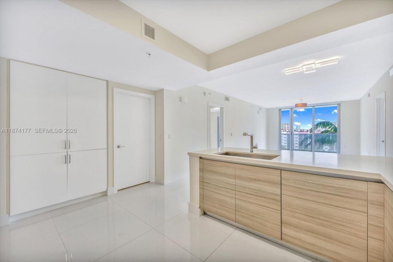 300 Sunny Isles Blvd, Unit 4-803, Sunny Isles Beach, FL 33160 Photo
