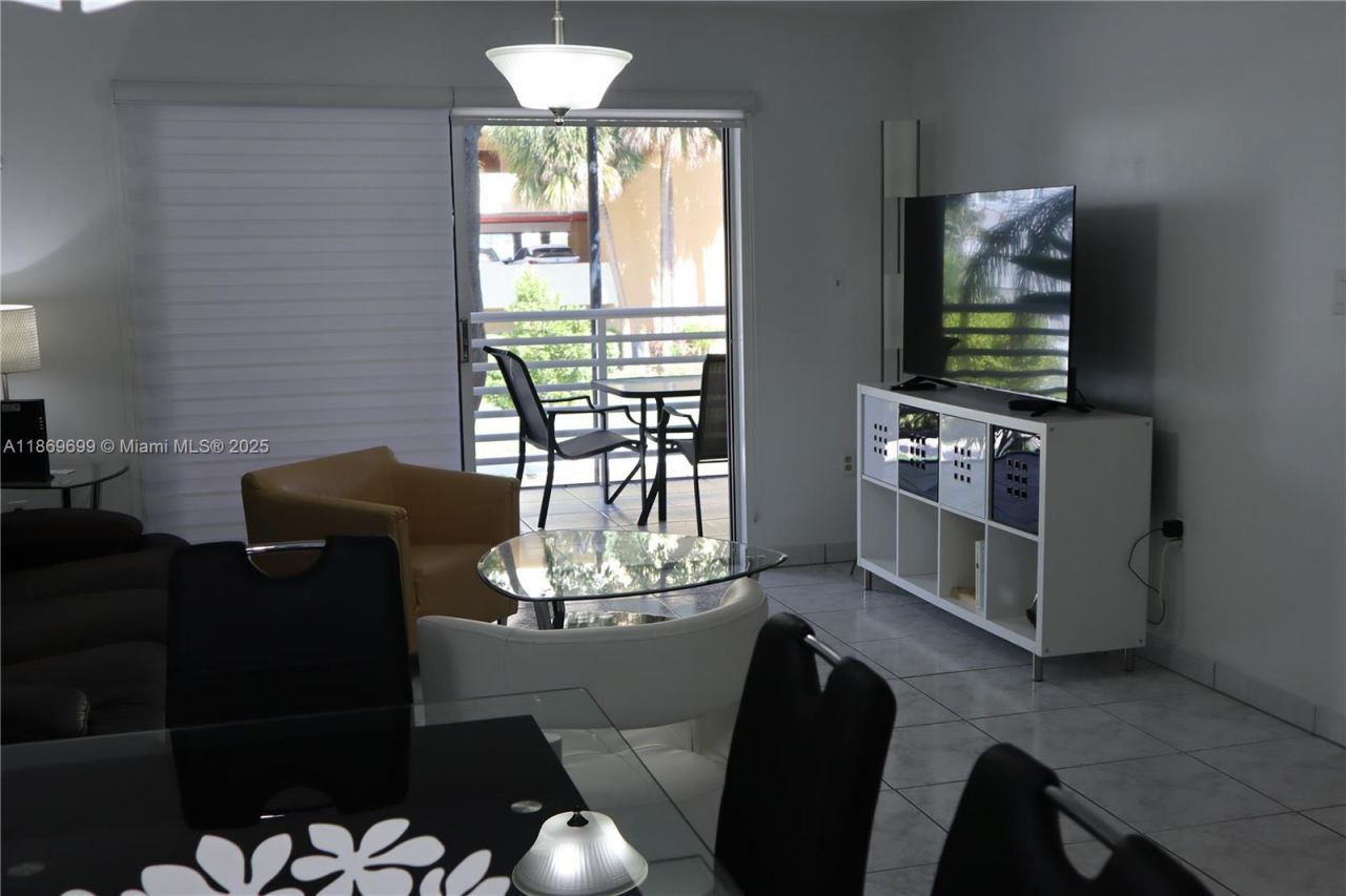 17801 N Bay Rd, Unit 203, Sunny Isles Beach, FL 33160 Photo