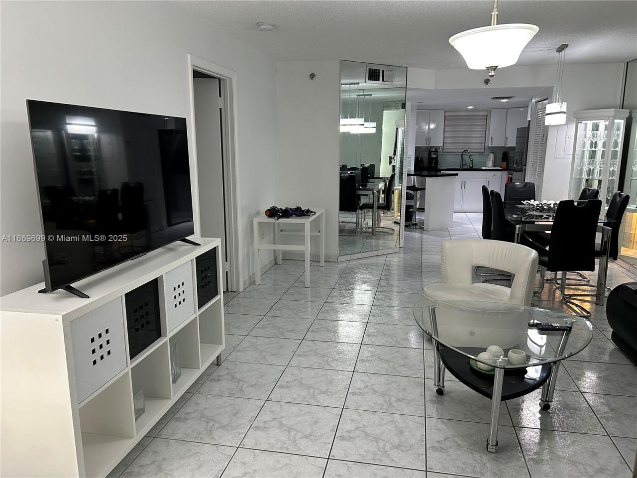 17801 N Bay Rd, Unit 203, Sunny Isles Beach, FL 33160 Photo