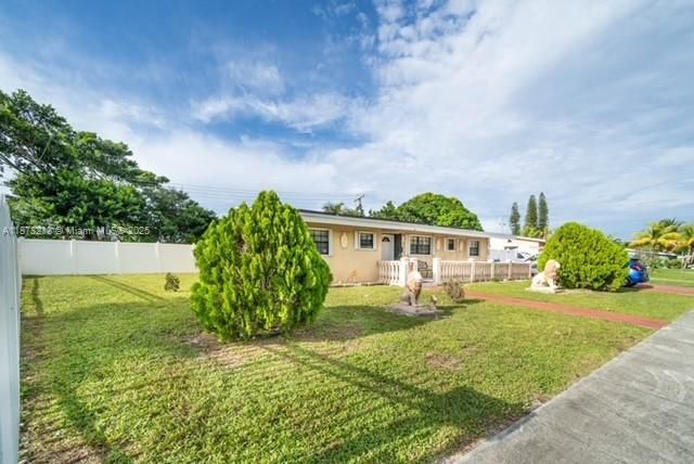 365 NW 198th St, Miami Gardens, FL 33169 Photo