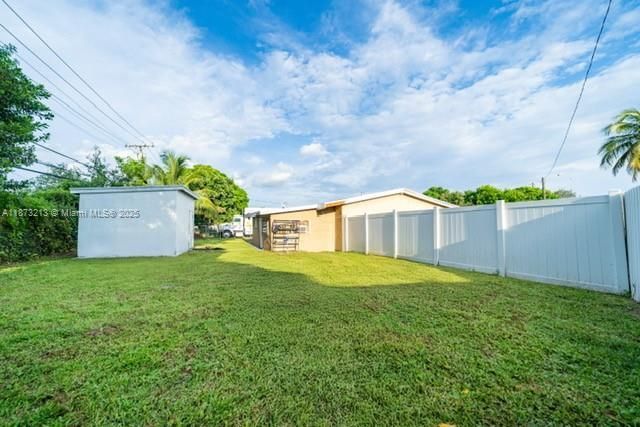 365 NW 198th St, Miami Gardens, FL 33169 Photo