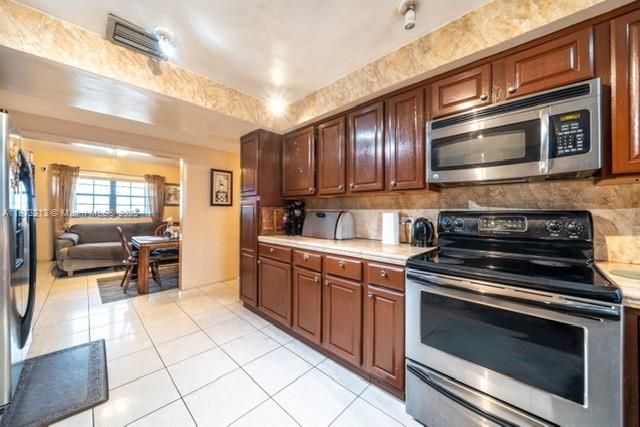 365 NW 198th St, Miami Gardens, FL 33169 Photo