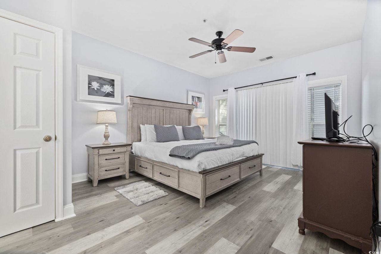 1033 World Tour Blvd. Photo 10