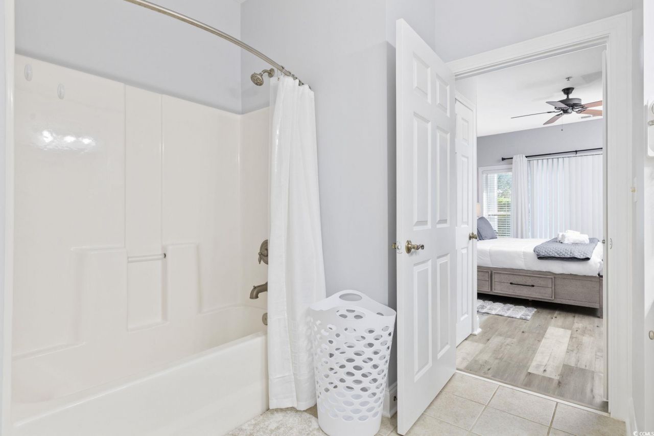 1033 World Tour Blvd. Photo 11