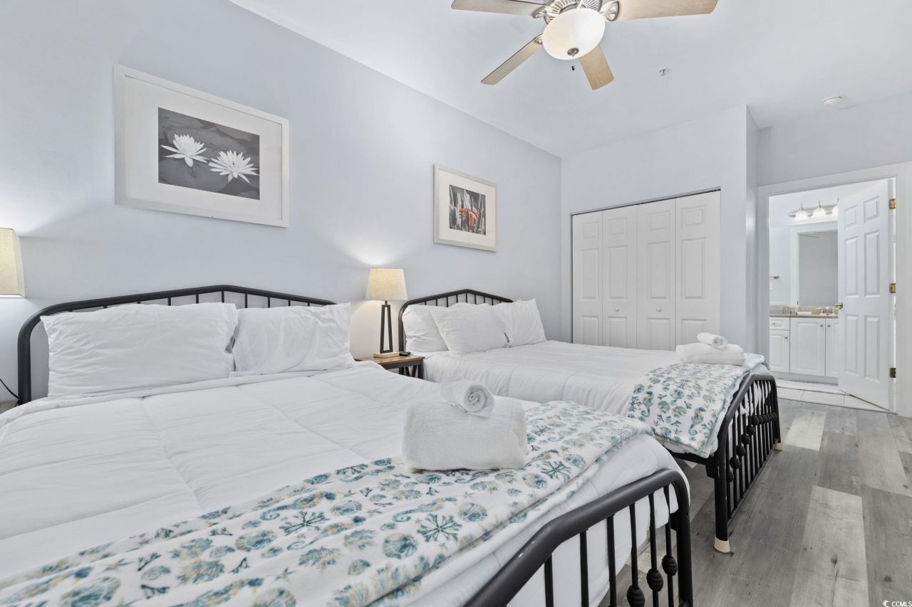 1033 World Tour Blvd. Photo 13