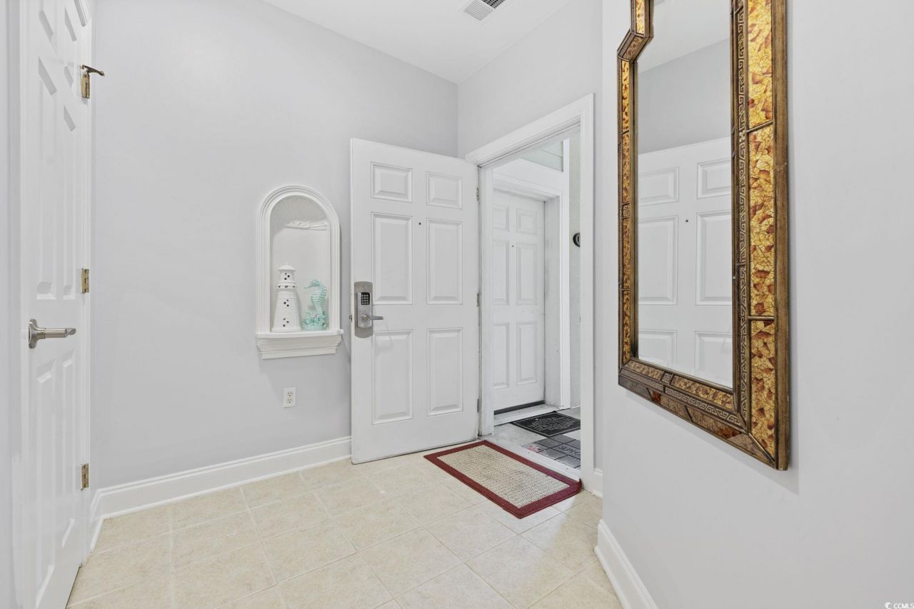 1033 World Tour Blvd. Photo 2