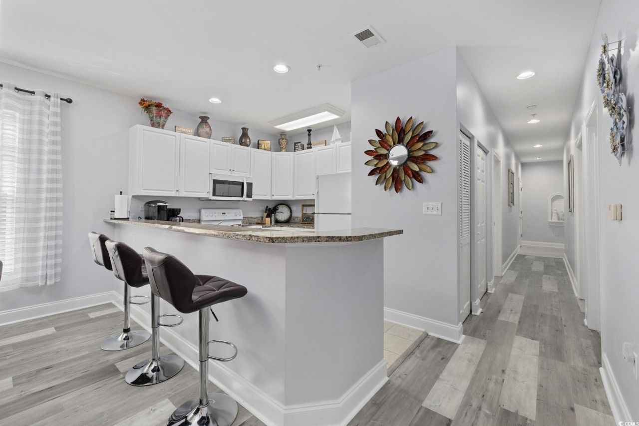 1033 World Tour Blvd. Photo 4