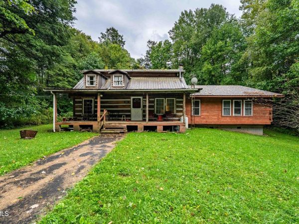 141 Barry Blevins Lane, Shady Valley, TN 37688