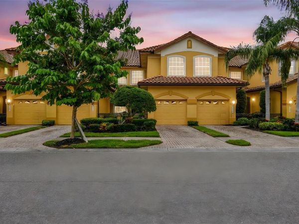 8161 MIRAMAR WAY, Unit 8161, LAKEWOOD RANCH, FL 34202