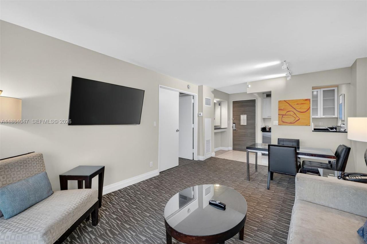 2670 E Sunrise Blvd, Unit 1005, Fort Lauderdale, FL 33304 Photo