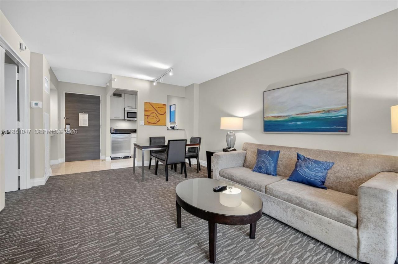 2670 E Sunrise Blvd, Unit 1005, Fort Lauderdale, FL 33304 Photo