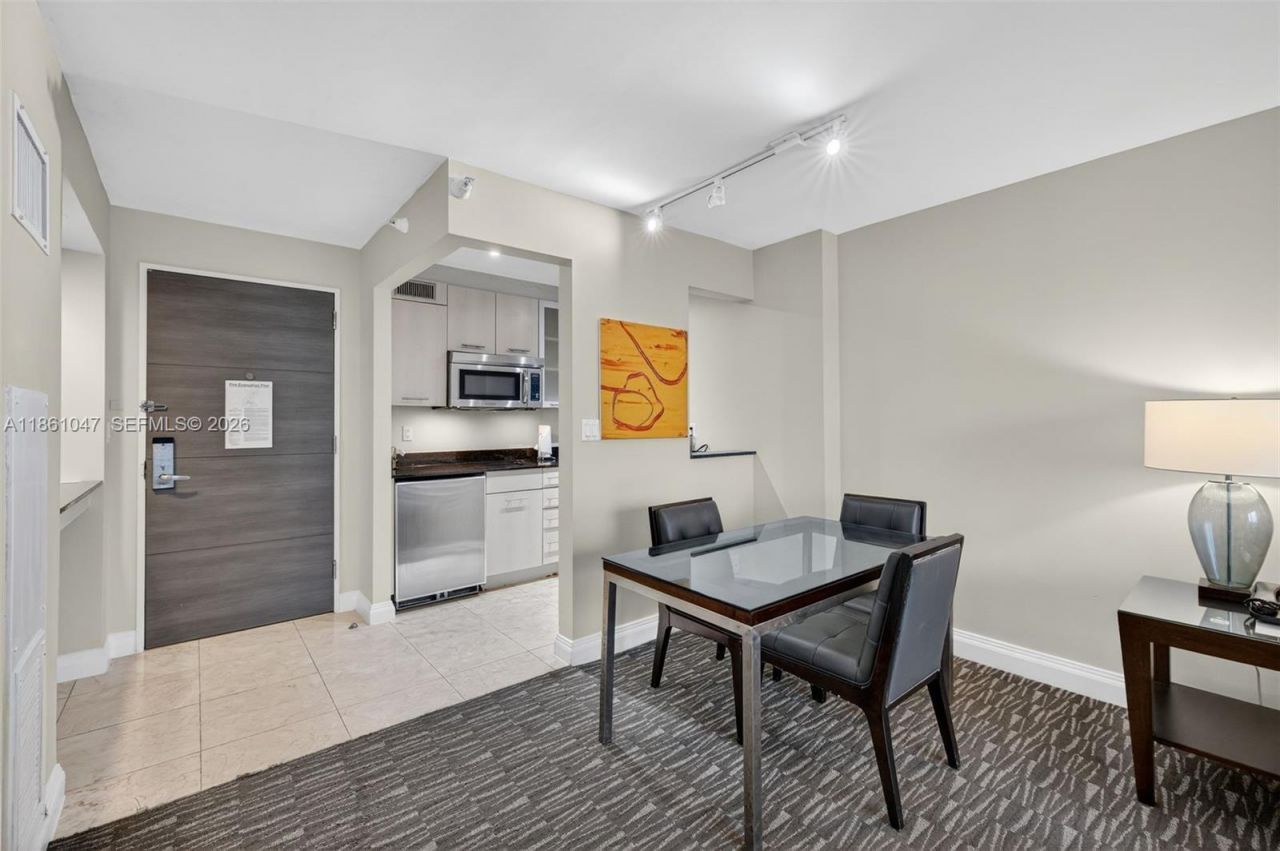 2670 E Sunrise Blvd, Unit 1005, Fort Lauderdale, FL 33304 Photo