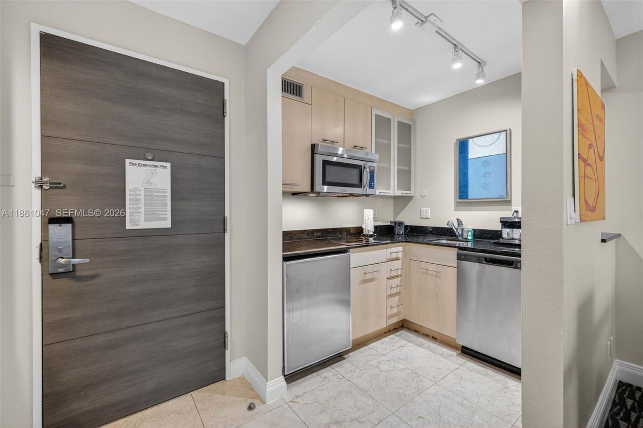 2670 E Sunrise Blvd, Unit 1005, Fort Lauderdale, FL 33304 Photo