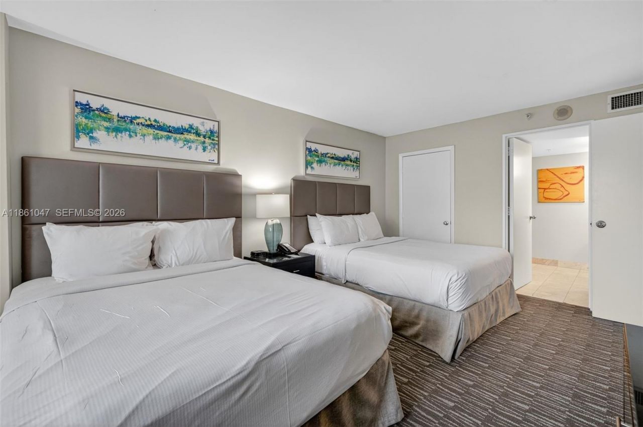 2670 E Sunrise Blvd, Unit 1005, Fort Lauderdale, FL 33304 Photo