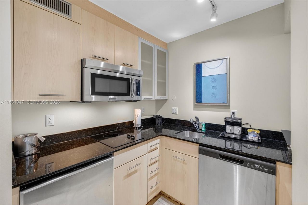 2670 E Sunrise Blvd, Unit 1005, Fort Lauderdale, FL 33304 Photo