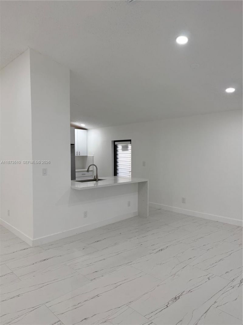 15921 SW 82nd St, Miami, FL 33193 Photo