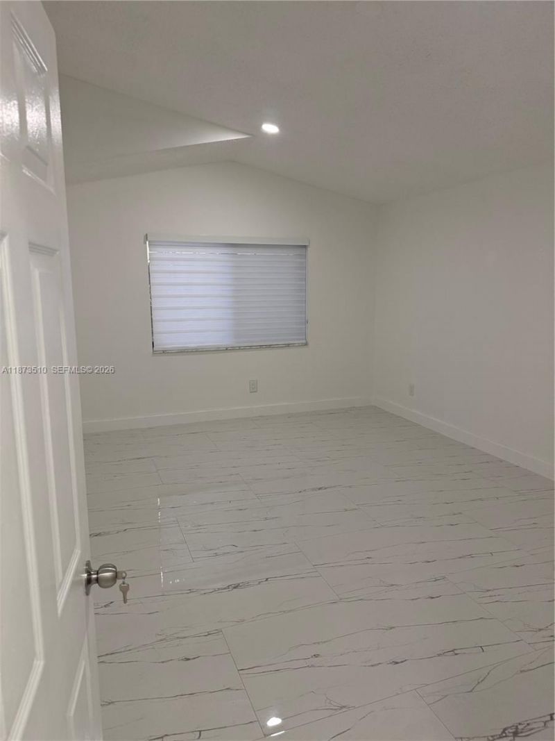 15921 SW 82nd St, Miami, FL 33193 Photo