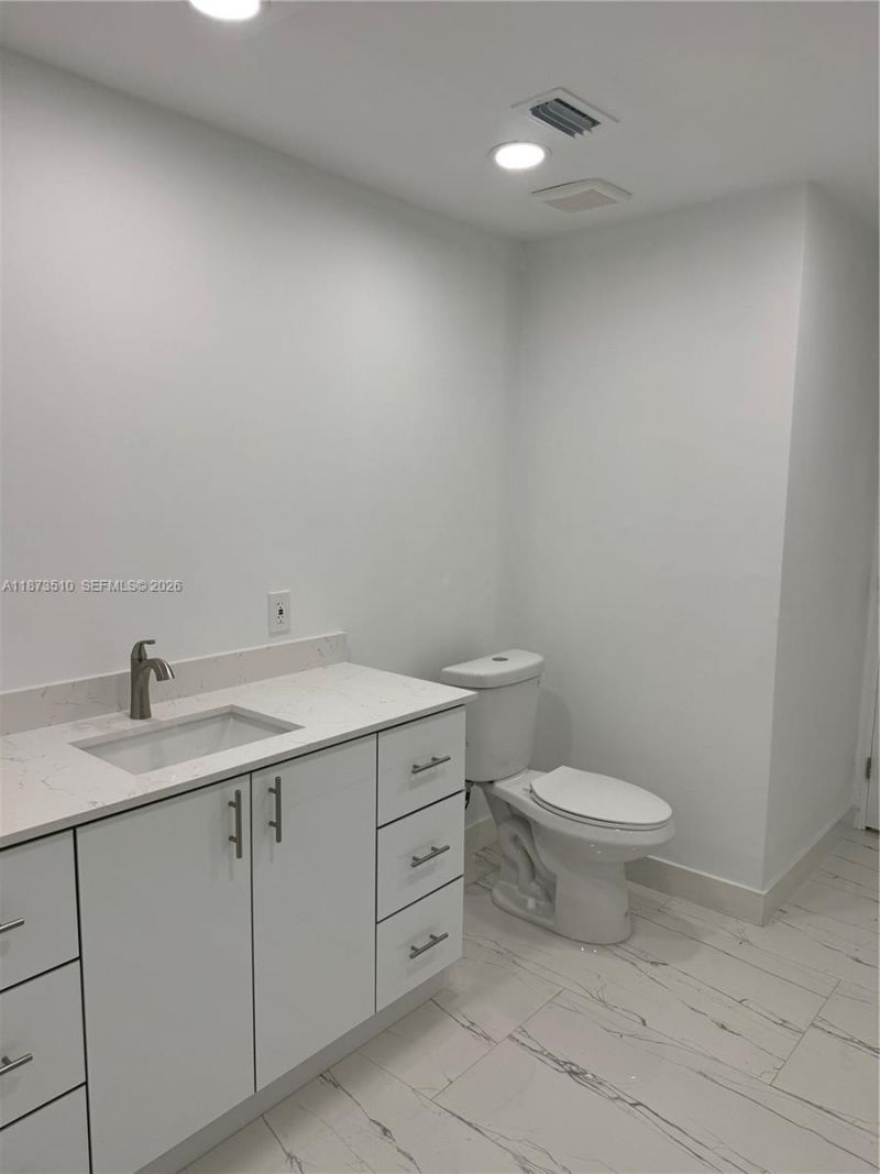 15921 SW 82nd St, Miami, FL 33193 Photo