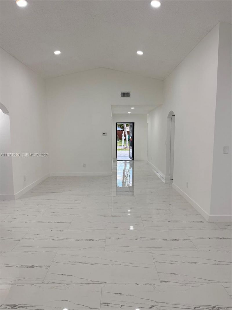 15921 SW 82nd St, Miami, FL 33193 Photo