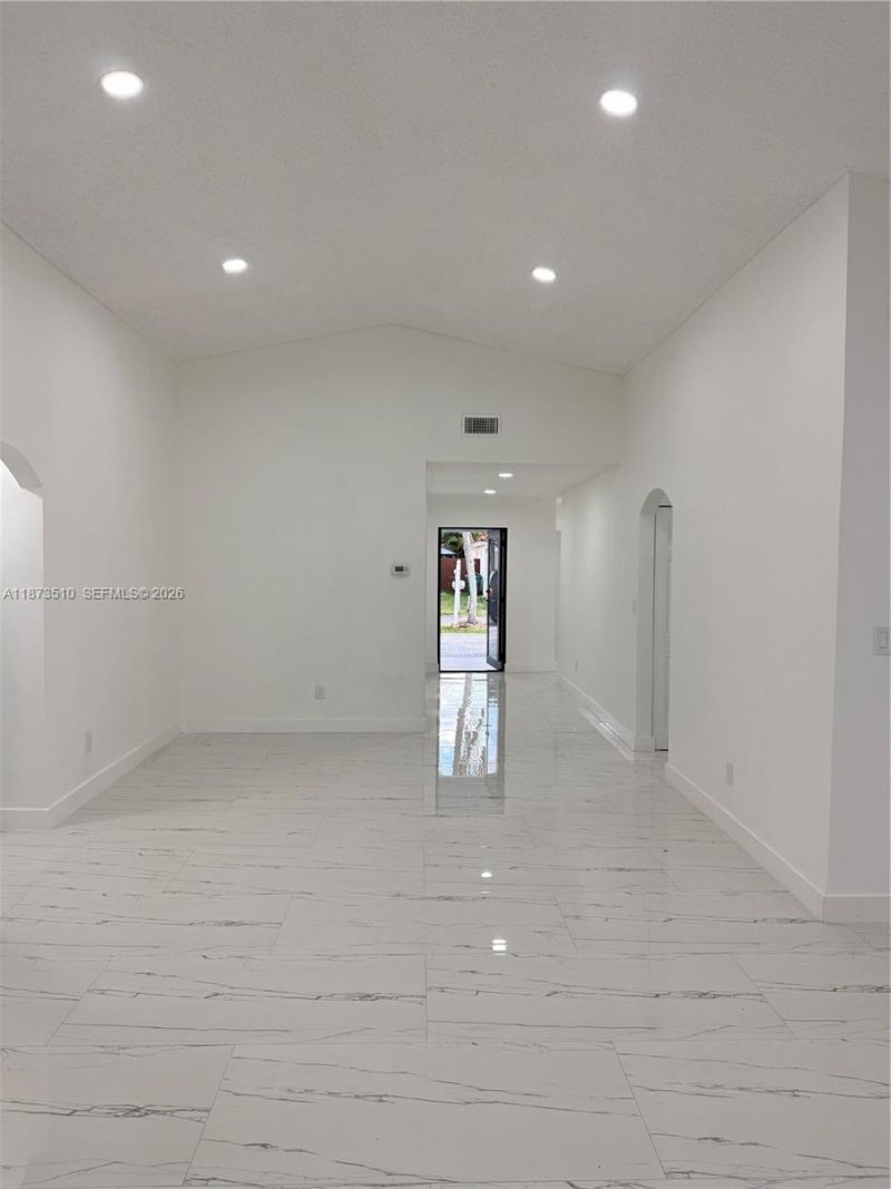 15921 SW 82nd St, Miami, FL 33193 Photo