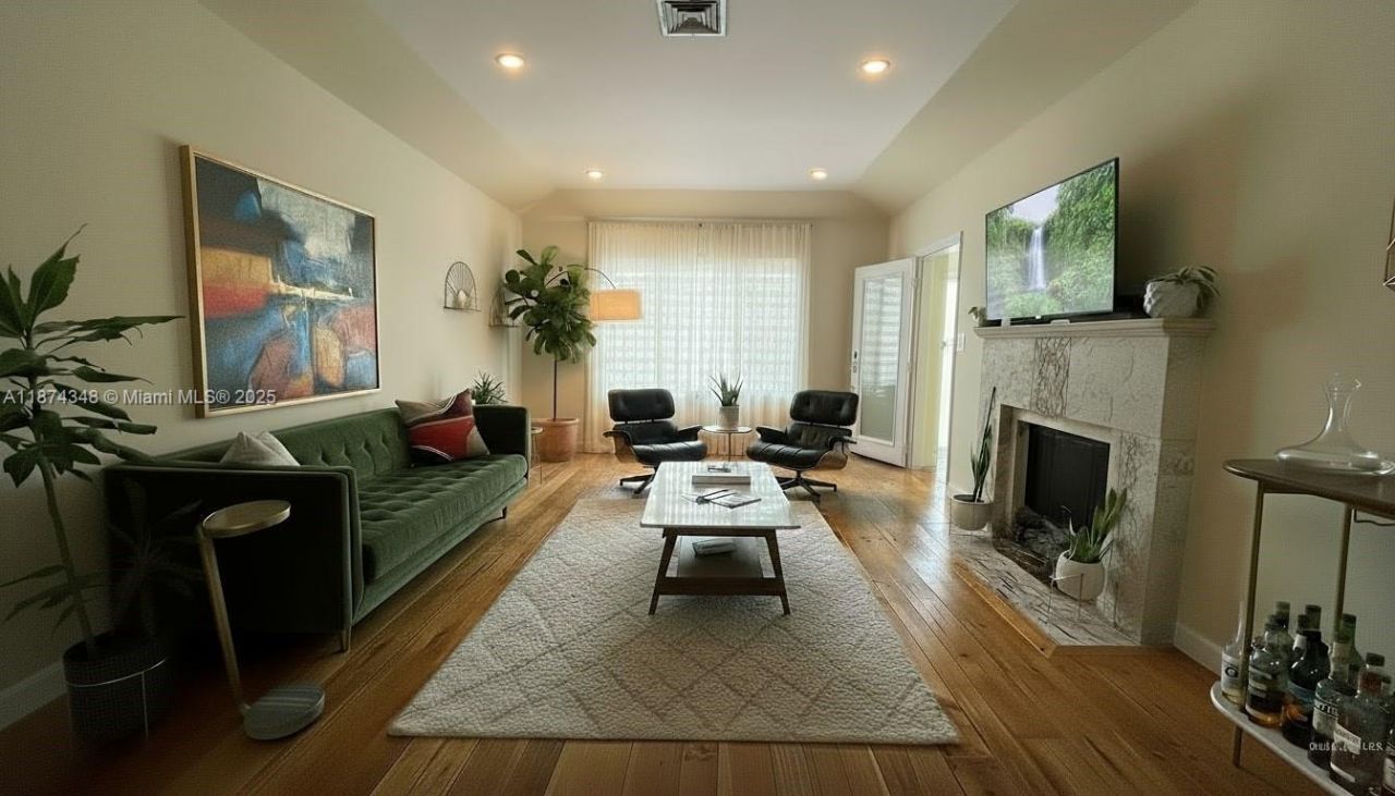 40 SW 30th Rd, Miami, FL 33129 Photo