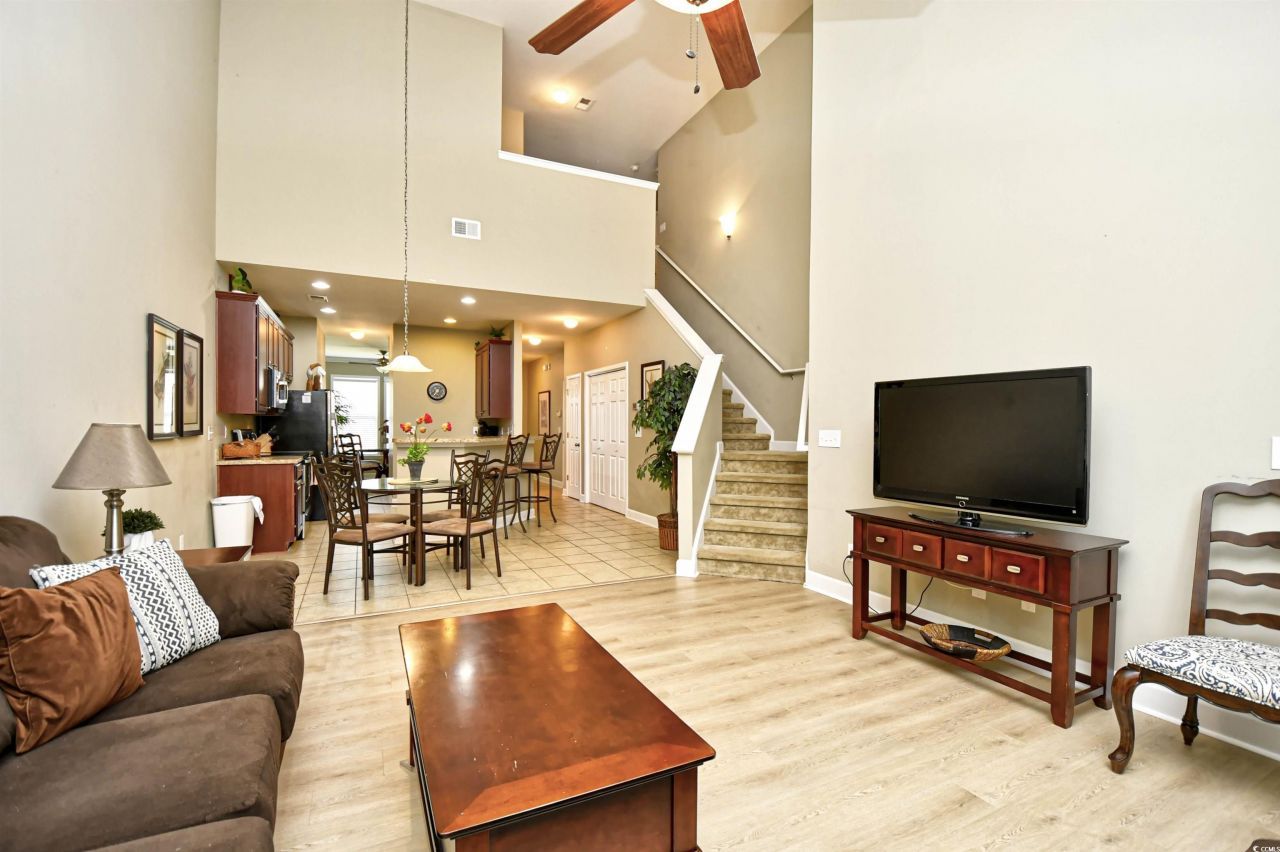 6014 Catalina Dr. Photo 7