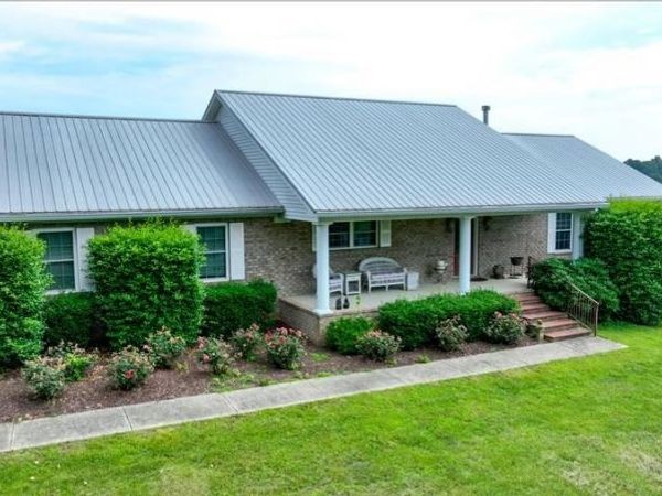 5820 Temple Hill Road, Summer Shade, KY 42166