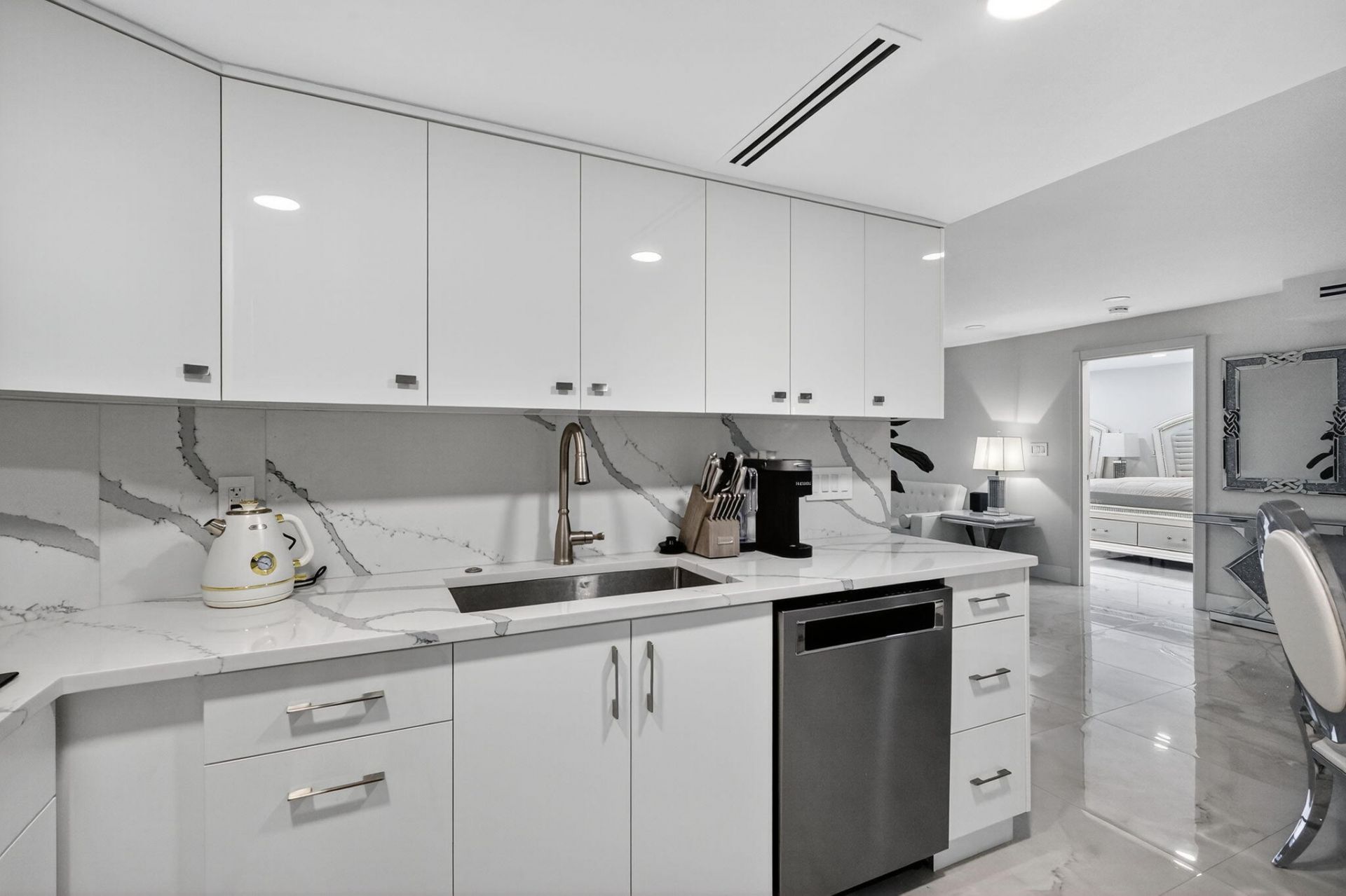 5225 Collins Avenue, Unit 1408, Miami Beach, FL 33140 Photo