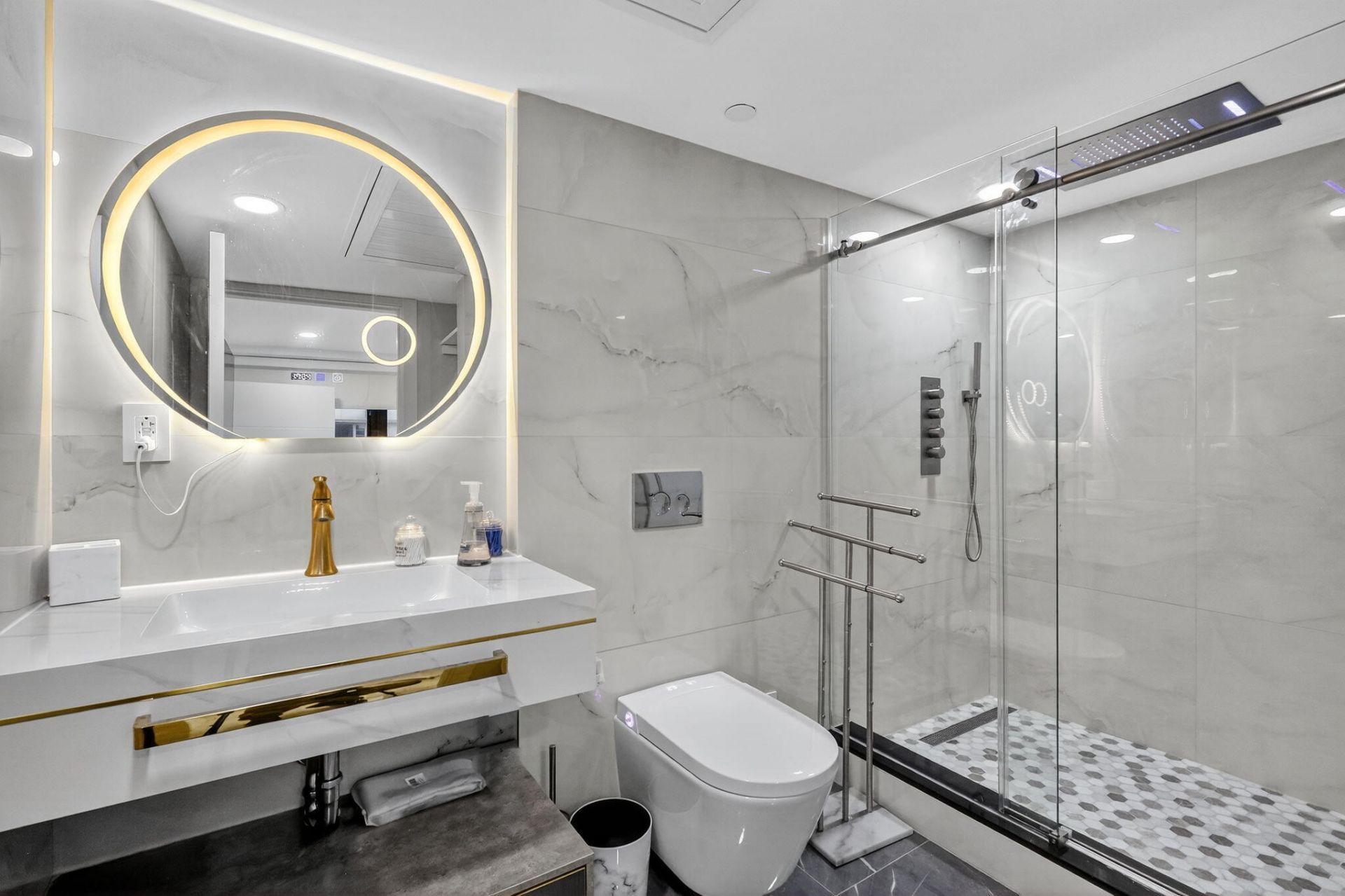 5225 Collins Avenue, Unit 1408, Miami Beach, FL 33140 Photo