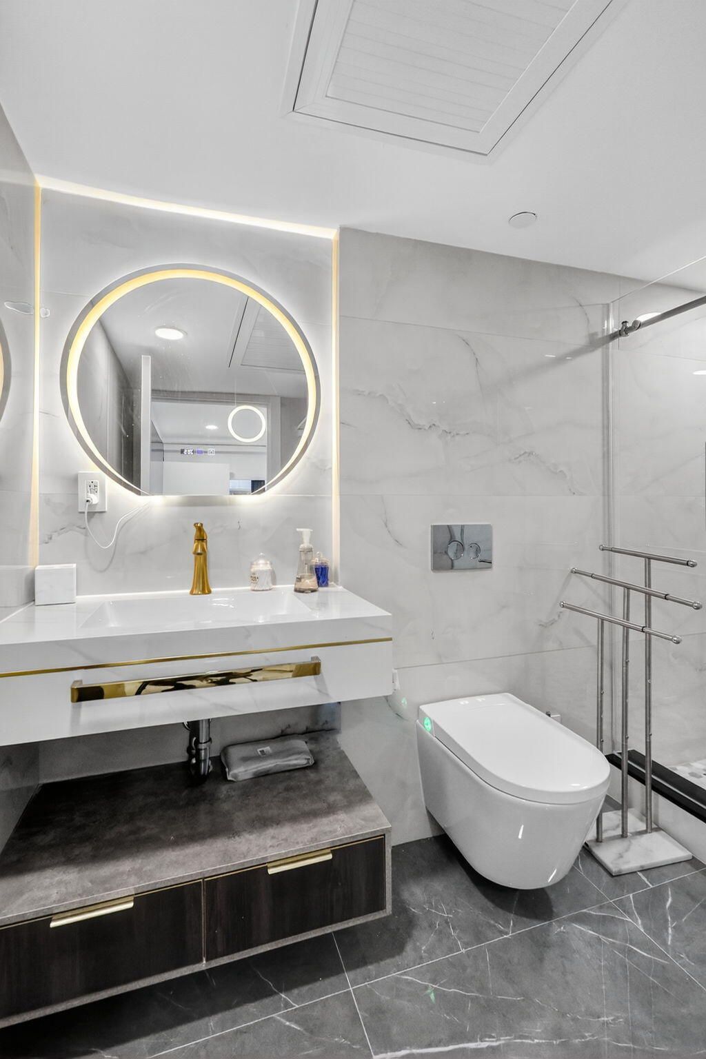 5225 Collins Avenue, Unit 1408, Miami Beach, FL 33140 Photo