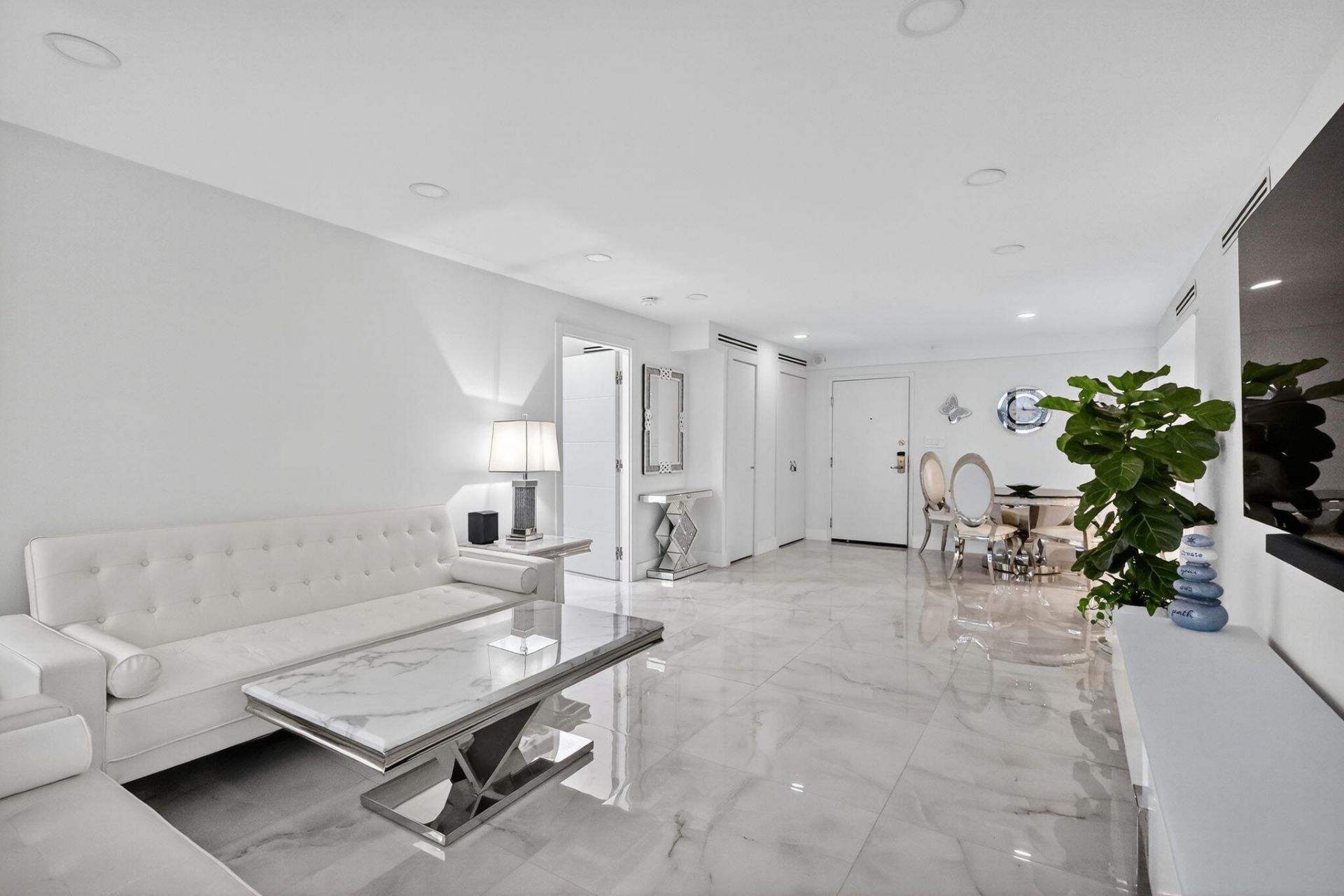 5225 Collins Avenue, Unit 1408, Miami Beach, FL 33140 Photo