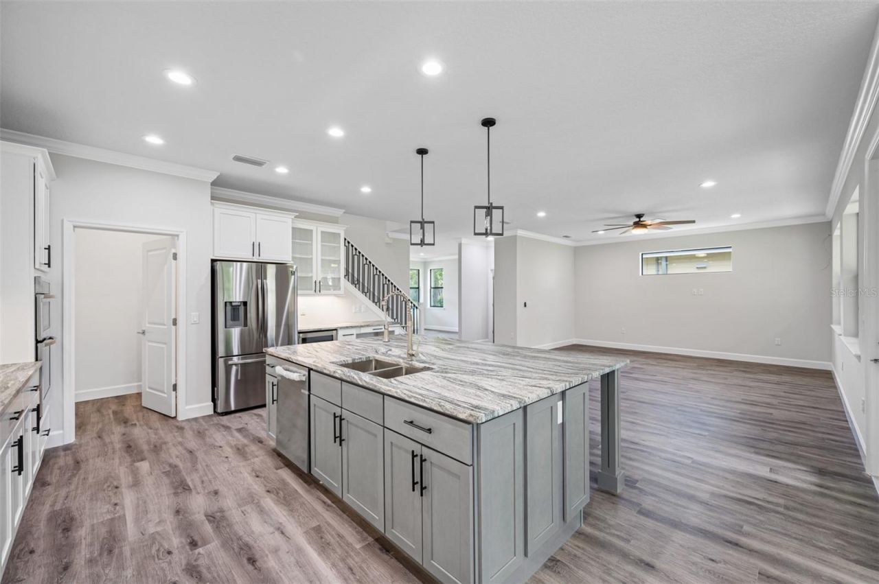 14808 Lake Magdalene Circle, Tampa, FL 33613 Photo