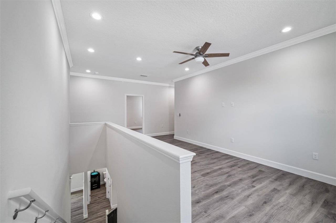 14808 Lake Magdalene Circle, Tampa, FL 33613 Photo