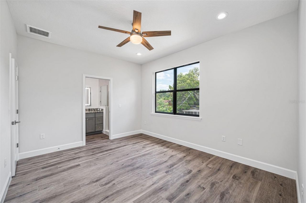 14808 Lake Magdalene Circle, Tampa, FL 33613 Photo