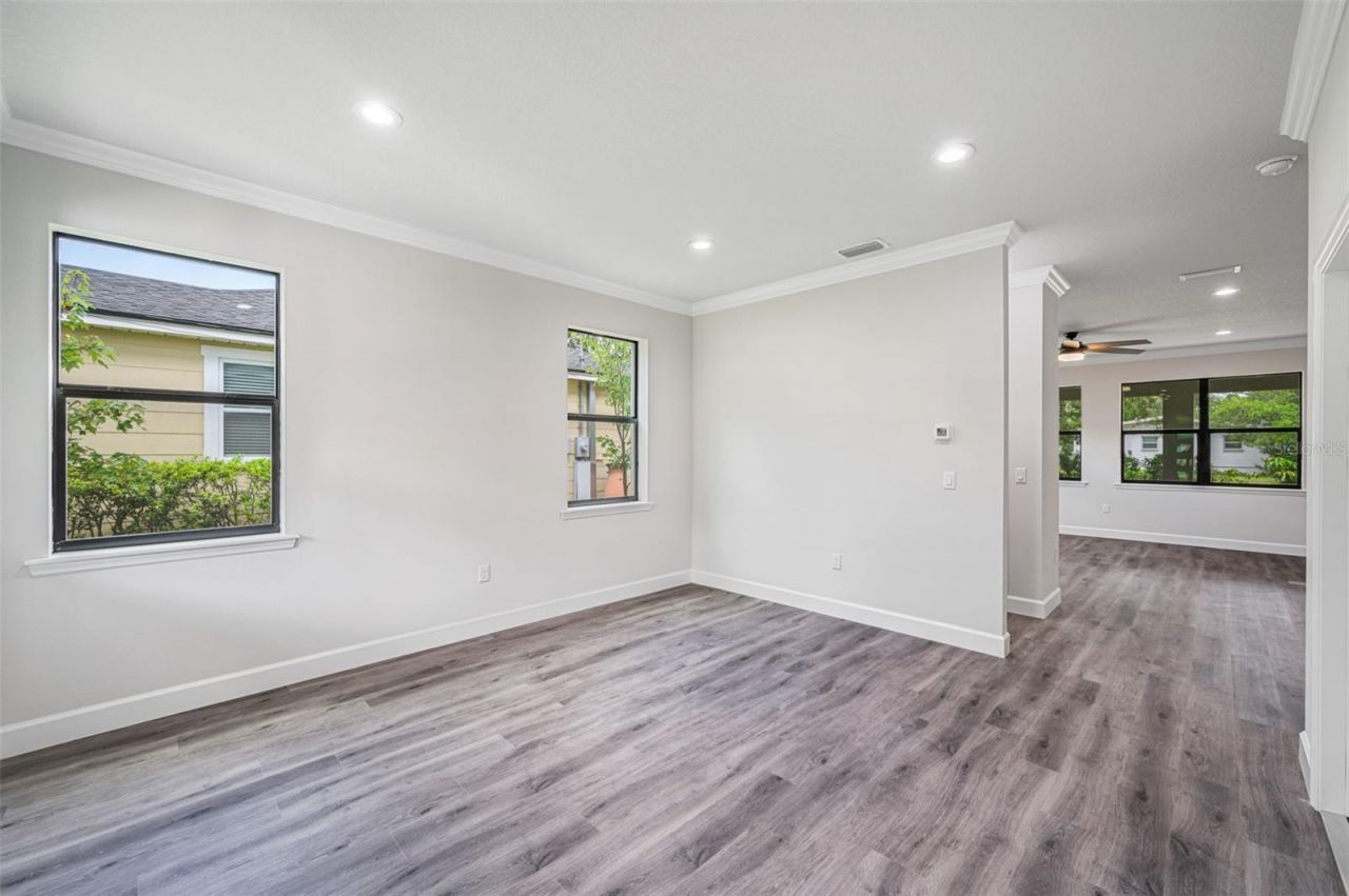 14808 Lake Magdalene Circle, Tampa, FL 33613 Photo