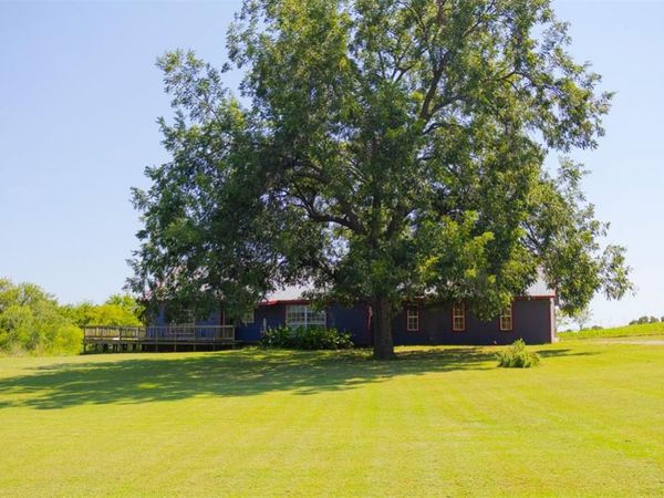 24260 E County Road 1560 Road, Maysville, OK 73057