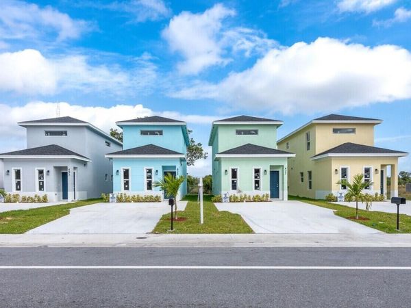 406 NW 12th Avenue, Boynton Beach, FL 33435