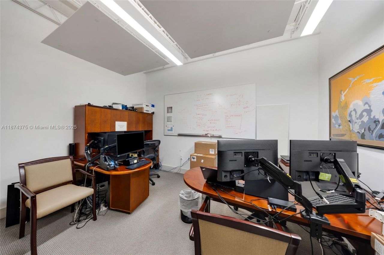 4725 SW 8th St, Miami, FL 33134 Photo