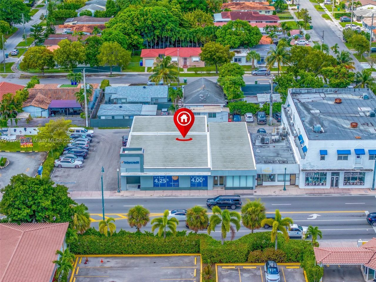 4725 SW 8th St, Miami, FL 33134 Photo