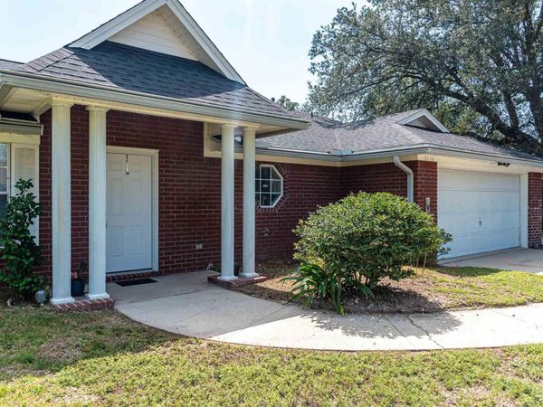 2528 Tarkiln Oak Cir, Pensacola, FL 32506
