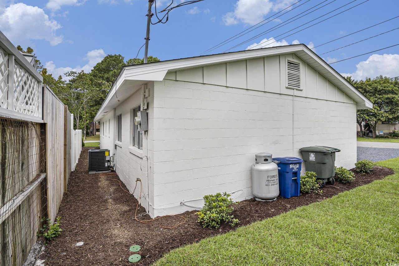 1911 Madison Dr. Photo 33