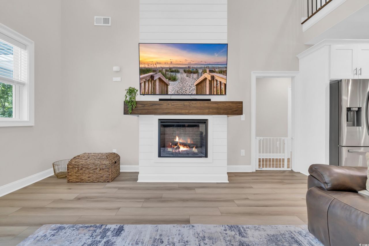 1820 Gray Oaks Dr. Photo 10