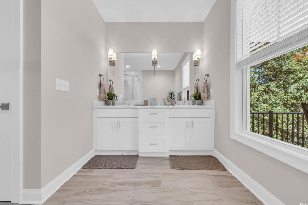 1820 Gray Oaks Dr. Photo 22