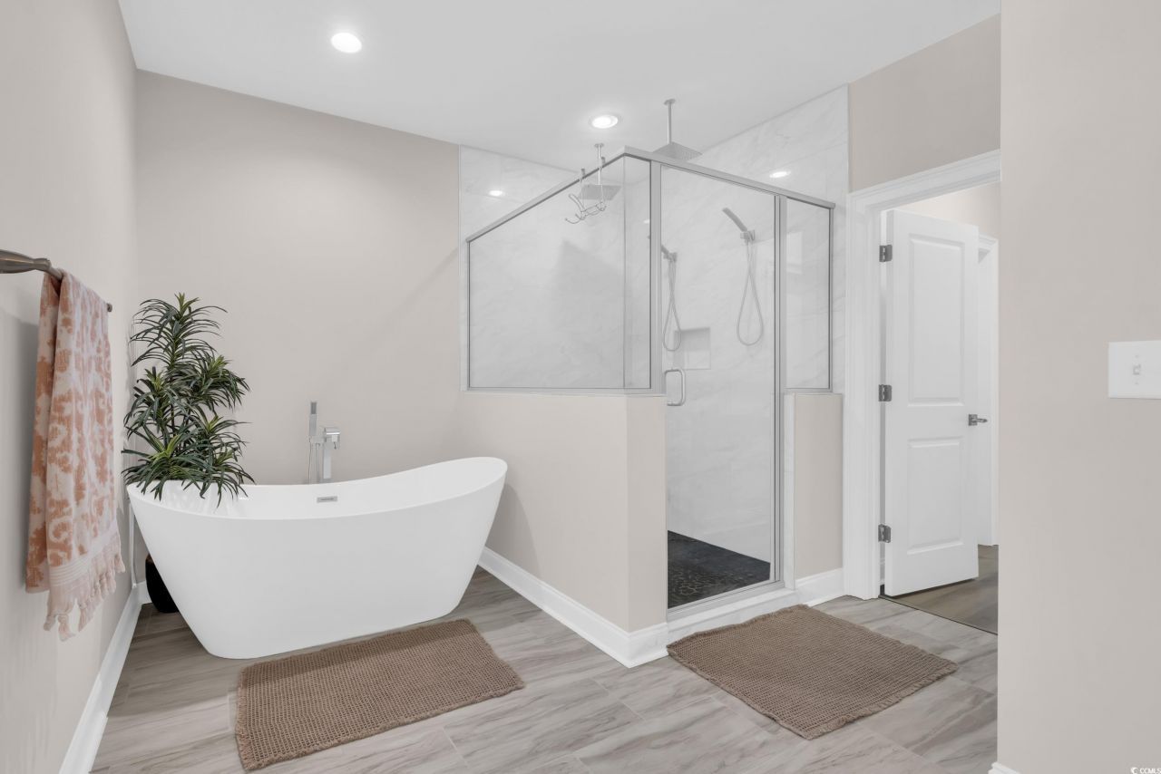 1820 Gray Oaks Dr. Photo 23