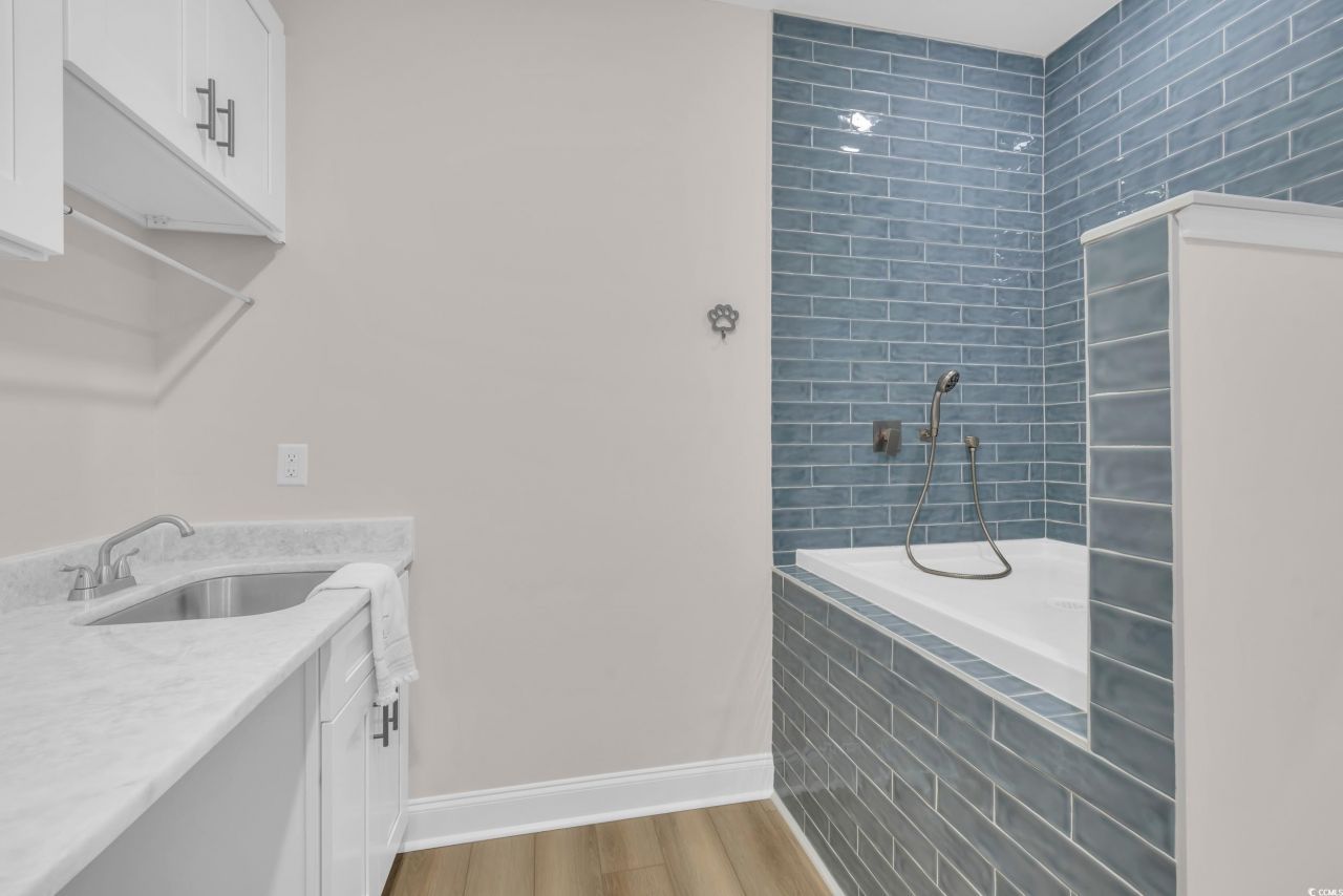 1820 Gray Oaks Dr. Photo 27